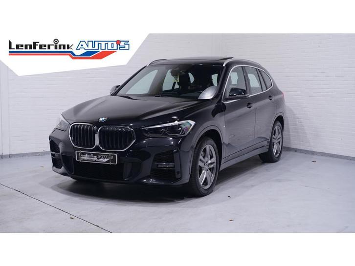 BMW X1 sDrive 20i 178 pk m Sport NAP 1e Eig. Panodak Apple, Auto's, BMW, Origineel Nederlands, Onderhoudsboekje, Te koop, Automaat