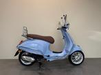 Vespa Primavera, BWJ 2022, Azzuro Pastello, Fietsen en Brommers, Ophalen of Verzenden, Zo goed als nieuw, Benzine, Maximaal 25 km/u