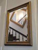 Barockstil-Wandspiegel – großer, reich verzierter Rahmen in