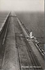 AFSLUITDIJK - Afsluitdijk met Monument, Verzamelen, Ansichtkaarten | Nederland, Verzenden, Gelopen