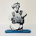 Sinao - Wood Sculpture - Venus in Armor