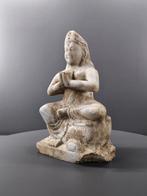 , Mathura, Kushan-periode Een witte marmeren figuur van