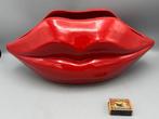 Bloempot - Aardewerk - rode lippen bloempot, Antiek en Kunst