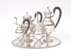 Vijfdelig zilveren koffie en theeservies, Italië, 20e eeuw