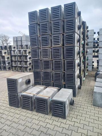 Nieuwe betonnen Straatkolken beschikbaar voor biedingen