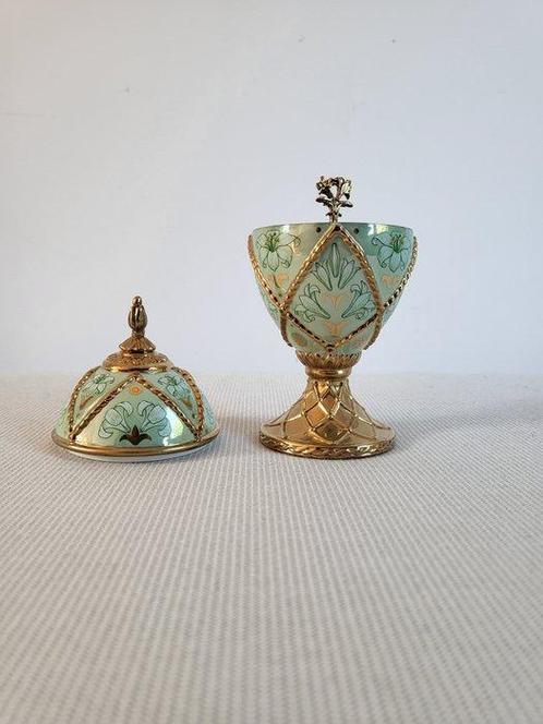 Œuf musical de collection House of Fabergé – modèle “Madonna, Antiek en Kunst, Curiosa en Brocante