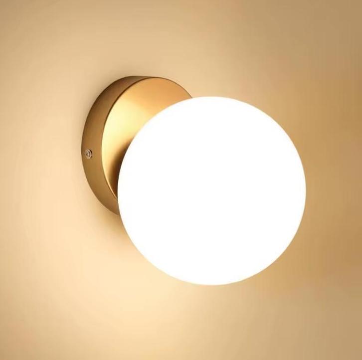 Moderne Wandlamp – E27 Glazen Bol Goud Wit Wand/Plafondlamp, Huis en Inrichting, Lampen | Spots, Nieuw, Verzenden