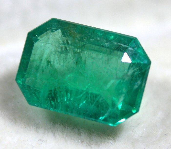 Gratis verzending - Ct. 2,40 Gemma di Smeraldo Transparant, Verzamelen, Mineralen en Fossielen