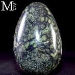 Ei: Wedergeboorte en mysterie. Kambaba Jasper - Hoogte: 130