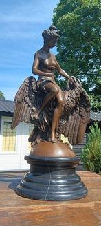 sculptuur, Hebe en de adelaar - 50 cm - brons marmer, Antiek en Kunst