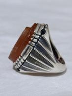 Zilver, agaat met uitgehouwen afbeelding toegeschreven aan, Antiek en Kunst