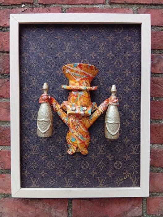 Brother X - Posh Dagobert by Louis Vuitton -Gold Edition, Antiek en Kunst, Kunst | Designobjecten
