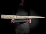 Geen reserveprijs - Uitgebeiteld groot zwaardvisrostrum op, Antiek en Kunst