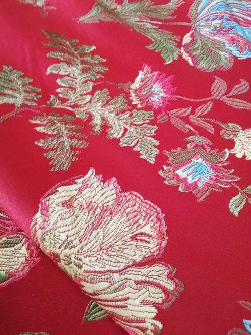 Grand damask Louis XVI style fabric, San leucio manufacture., Antiek en Kunst, Curiosa en Brocante