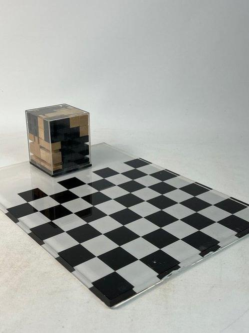 Equipo Zarpa - Schaakspel - Hars, Antiek en Kunst, Antiek | Meubels | Stoelen en Banken