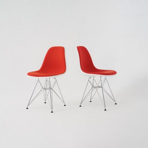 Vitra - Charles Eames, Ray Eames - Stoel - DSR - Plastic,, Antiek en Kunst, Antiek | Meubels | Stoelen en Banken