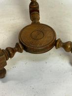 Bijzettafel - Hout - klassiek plantentafeltje, Antiek en Kunst, Curiosa en Brocante