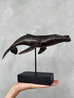 Beeld, No Reserve - Bronze Patinated Whale Soaring on its, Antiek en Kunst
