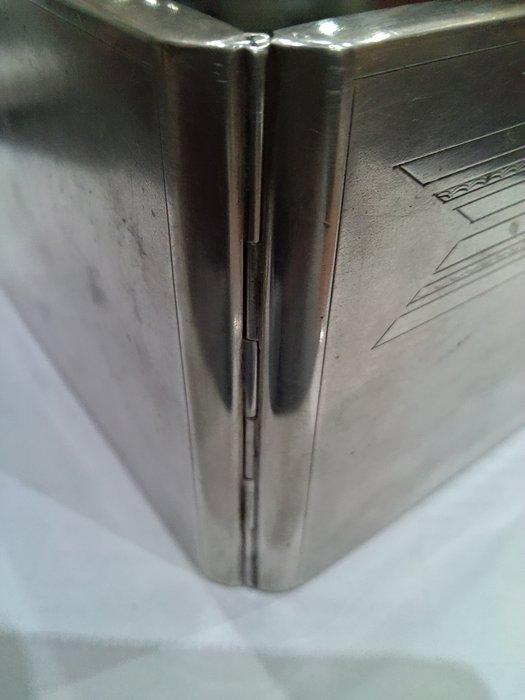 Sigarettendoos - Zilver - Pratende sigarettendoos, Antiek en Kunst, Antiek | Goud en Zilver