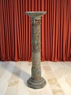 Geïnspireerd door de antieke stijl Kolom - 20e eeuw -