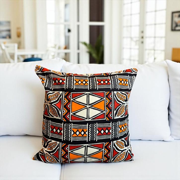 Afrikaans kussen | Rood & Oranje Bogolan Symbols - Sierkusse, Huis en Inrichting, Woonaccessoires | Kussens, Nieuw, Ophalen of Verzenden
