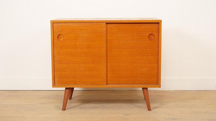 Vintage kastje met schuifdeuren | Audiomeubel | Teak, Huis en Inrichting, Kasten | Wandmeubels, Ophalen of Verzenden