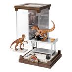 The Noble Collection Jurassic Park Creature PVC Diorama