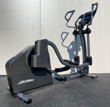 Life Fitness E5 Crosstrainer Track Connect ZGAN beschikbaar voor biedingen