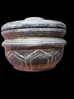 Gandhara Stone - Shisht Excessively Rare Reliquary - 78 mm, Verzamelen, Mineralen en Fossielen