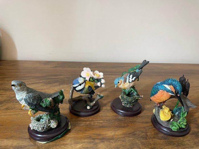 Beeldje - Volgelwelt Collectie – 8 prachtige vogels - Hars,, Antiek en Kunst, Antiek | Speelgoed
