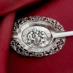 Zilveren asbak met feestelijk tafereel (zilveren voorwerpen), Ophalen of Verzenden, Zilver