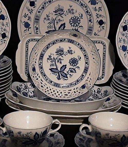 Germany - Zwiebelmuster, Ingres Weiss - Tafelservies voor 12, Antiek en Kunst, Antiek | Meubels | Tafels