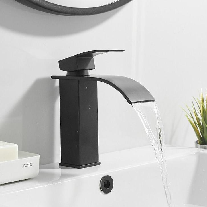 Wastafelkraan Zwart | Watervalwastafelkraan | Nieuw, Doe-het-zelf en Verbouw, Sanitair, Nieuw, Rvs, Kraan, Verzenden