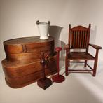 other - Speelgoed meubels 2 Shaker oval boxes, a miniature, Antiek en Kunst