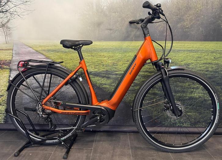 Giant Dailytour E+ Electrische damesfiets – Middenmotor, Fietsen en Brommers, Elektrische fietsen, 50 km per accu of meer, Zo goed als nieuw