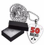 Aluminium plectrum ketting met de afbeelding van 50 Rocks, Nieuw, Ophalen of Verzenden