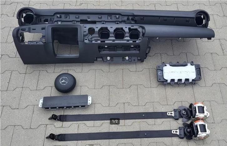Dashboard + Airbags + Veiligheidsgordels  Mercedes W177, Auto-onderdelen, Dashboard en Schakelaars, Gereviseerd, Mercedes-Benz