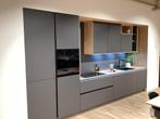 Nolte Showroom Keuken SALE–Grafiet Grijs incl. Apparatuur, Huis en Inrichting, Keuken | Complete keukens, Nieuw, Enkelwandige keuken