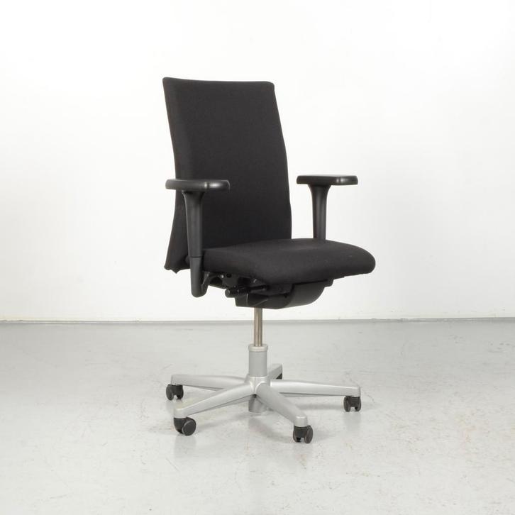 Bureaustoel Haworth Comforto D5585 - Zwart - 4D armleggers -, Zakelijke goederen, Kantoor en Winkelinrichting | Kantoormeubilair en Inrichting