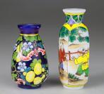 2x Chinese tabatieres - Verre de Pekin Overlay - Merk -