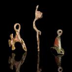 IJzertijd, Celts Groep hangers en een broche (Zonder, Antiek en Kunst