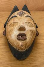 Punu masker - Gabon - Midden 20e eeuw - Witte kaolinen, Antiek en Kunst, Kunst | Niet-Westerse kunst