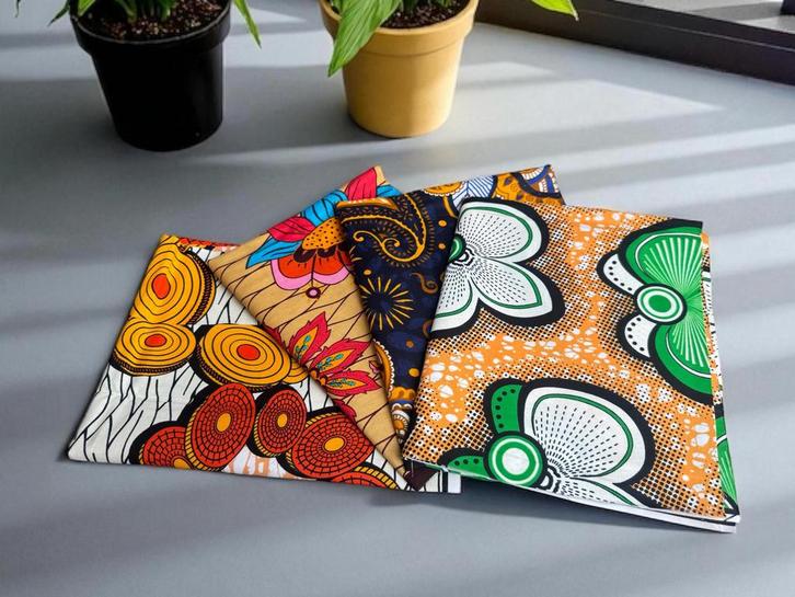 4 Fat quarters - Multicolor mix Quiltstoffen / Patchwork sto, Hobby en Vrije tijd, Stoffen en Lappen, Nieuw, Ophalen of Verzenden