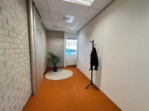 Kantoorruimte 18m/2 in het centrum van Leeuwarden, Zakelijke goederen, Bedrijfs Onroerend goed, Bedrijfsruimte, Huur