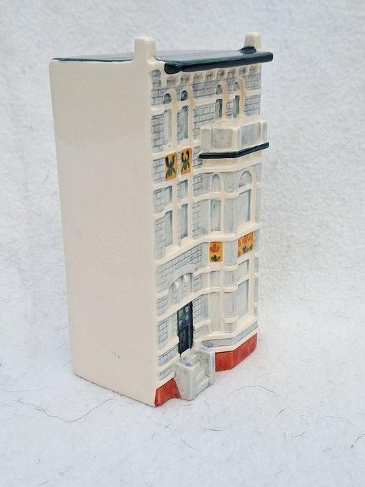 Goedewaagen - Miniatuur figuur - IJsselkade te Kampen -, Antiek en Kunst, Antiek | Glas en Kristal