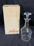 Baccarat - Drinkservies - Wijnkaraf met rode wijn, model, Antiek en Kunst, Curiosa en Brocante