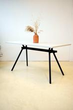 Equilibri-furniture - Veronika Wildgruber - Tafel - Janus -, Antiek en Kunst