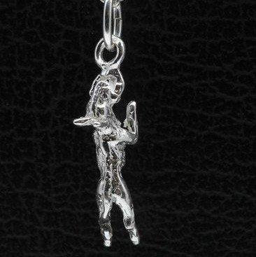 Zilveren Engelse bull terrier hangend aan stok ketting ha..., Sieraden, Tassen en Uiterlijk, Kettinghangers, Verzenden