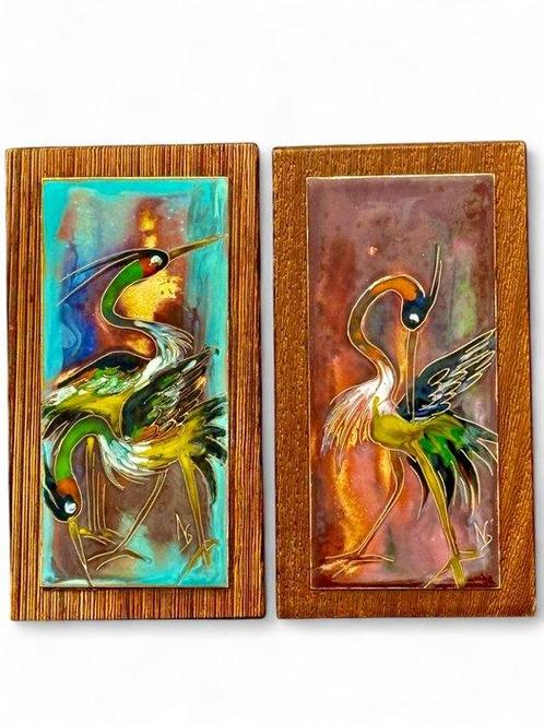 2x vintage Wall Plaques  - 60s/70s - Enamel painting on, Antiek en Kunst, Curiosa en Brocante