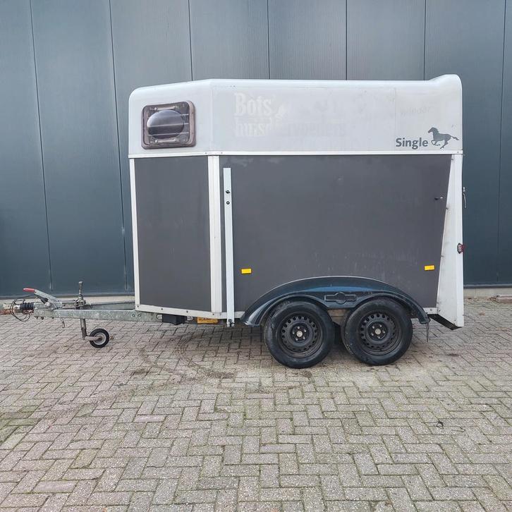 Paardentrailer Humbaur Single 1.5 paards trailer., Dieren en Toebehoren, Paarden en Pony's | Trailers en Aanhangwagens, 1½-paards trailer